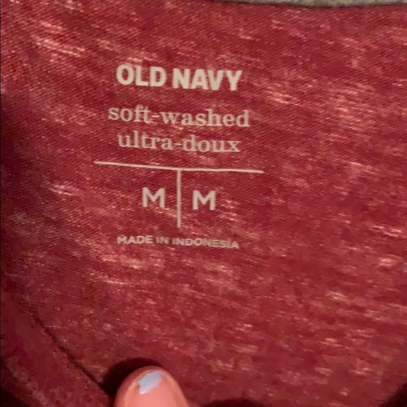 Old-Navy Long Sleeve Graphic Tee - Picture 4 of 4